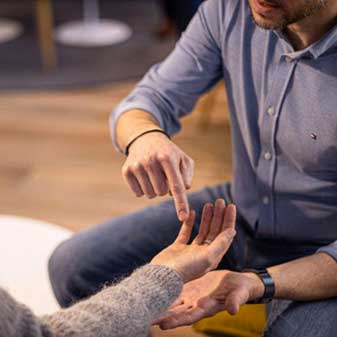 qui-suis-je-03-mobile